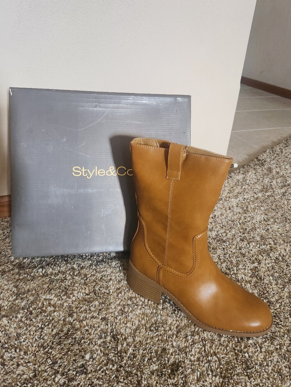 Style & Co. Women's Chestnut Mid-Calf Heeled Size 6.5